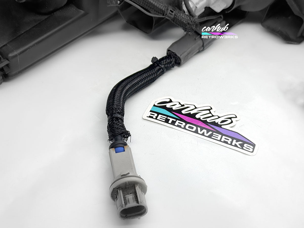 NB1 to NB2 Mazda MX-5 Miata NB Facelift Parking Light Harness Adapter Installed